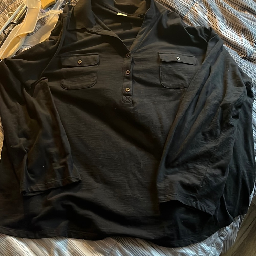 black Longsleeve